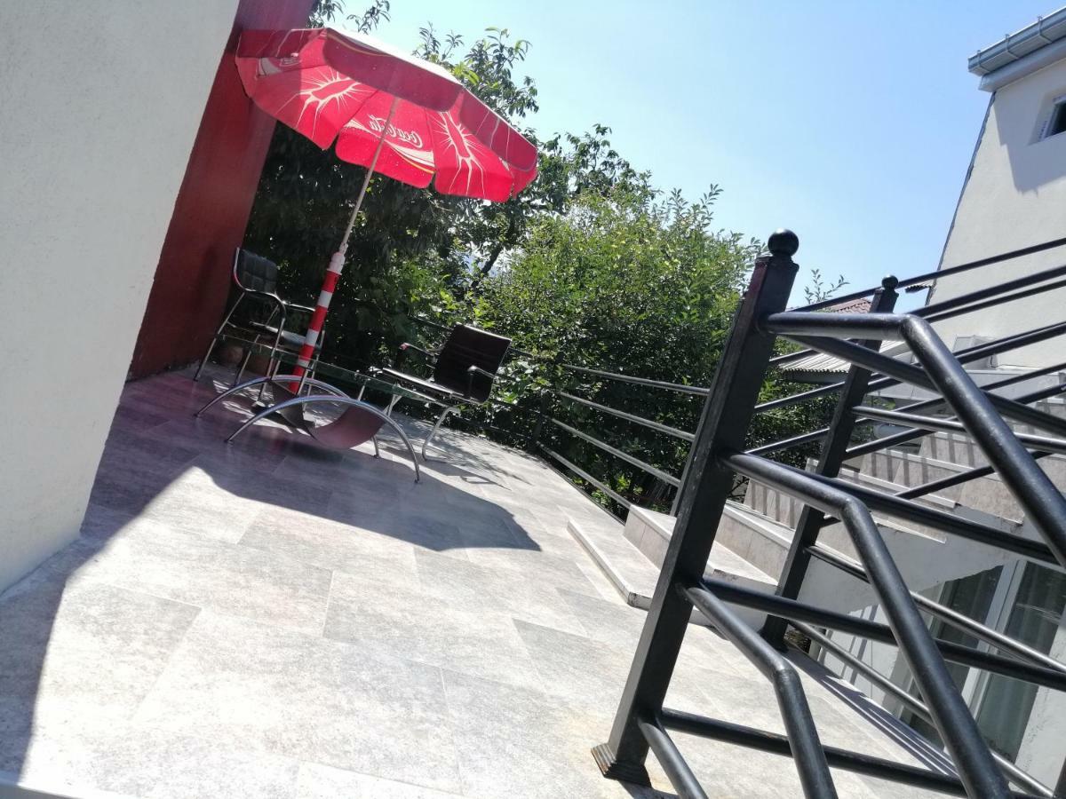 David Dali House Hotel Batoemi Buitenkant foto